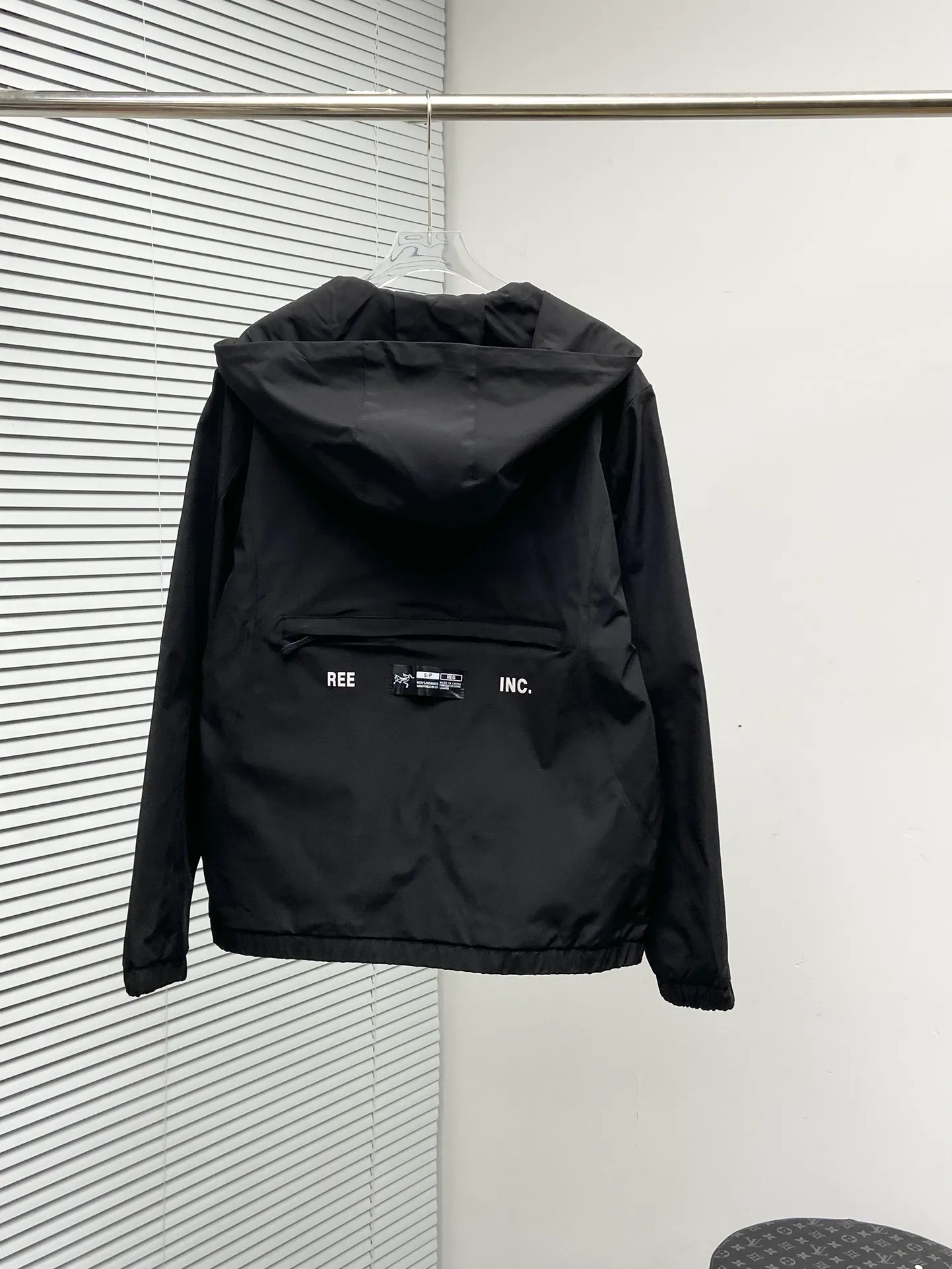 Same Style， ， 2026 New Arrival ， Original Premium Breathable ， ， ， Quality。 ， Sizes：M～3XL，
